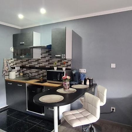 Апартаменты Luxe -Style Чалон-Сур-Салне Экстерьер фото